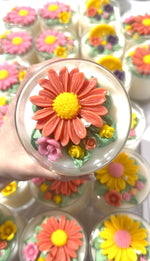 Load image into Gallery viewer, Daisy Handmade Soy Candle 12oz
